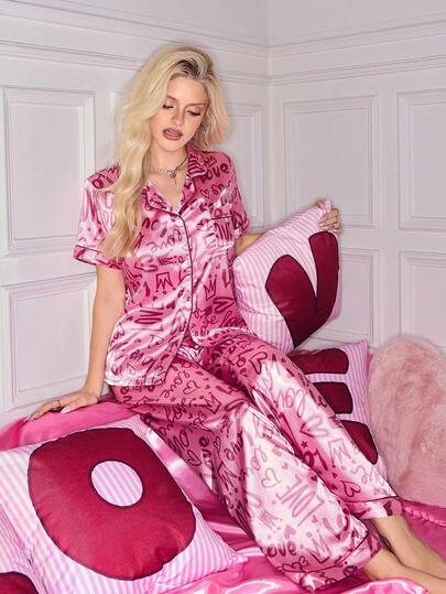 SweetSlumber Conjunto de pijama de manga corta con estampado de letras y cuello de solapa de seda sintética para mujer