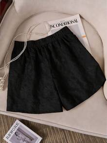 GlowEve CURVE 大码时尚提花百搭短裤 - 黑色 - 查看 2