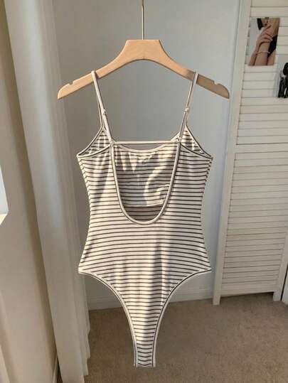 CovetEZ 大码性感条纹露背休闲度假连体衣，春夏款