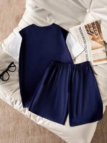 SHEIN Explorewe Bộ đồ 2 món thời trang thường ngày cho bé trai, phong cách đường phố, phối màu xanh xám trắng, gồm áo thun cổ tròn tay ngắn in logo nhỏ và hình ngựa Pony, và quần short. - Nhiều màu - Xem 2