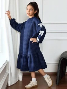 Tween Girl Casual Sports Elegant Contrast Color 3D Bow Ribbon Bow Loose Oversize Drop Shoulder Patchwork Ruffle Hem Long Sleeve Textured Plaid Embossed Sweatshirt Dress, Navy Blue Autumn Winter Clothes For Women Navy Blue Girl Dress Girls Long Sleeve Dress Modest Girls Dress Quilted Navy Dress Girls Dress
