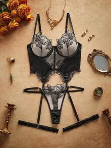 4pcs Romantic Embroidered Sexy Lingerie Set, Including Embroidered Bra, Panties, Garter Belt And Leg Garter For Rave - Multicolor - View 1