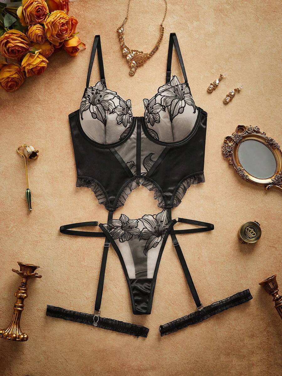 4pcs Romantic Embroidered Sexy Lingerie Set, Including Embroidered Bra, Panties, Garter Belt And Leg Garter For Rave - Multicolor - View 1