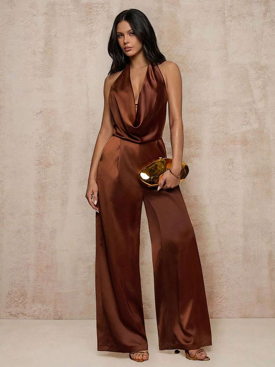 Glamine 女士露背吊带深V领连体裤，深V领设计，露背，带口袋，超柔软优雅缎面绉纱派对连体裤 - 咖啡棕 - 查看 1