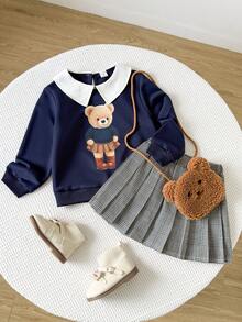 Playful Pals طقم بلوزة كاجوال وتنورة للفتيات الصغيرات، البلوزة بياقة قميص ثقيل وطباعة أمامية بنقشة جميلة وأساور مرنة، والتنورة بتصميم منقوش ملون وطيات في الذيل، مناسب للخريف والشتاء - أزرق غامق - مشاهدة 6