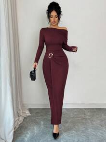 SHEIN Elenzya 女士优雅斜领长袖修身连衣裙，腰部收紧设计，饰有金属纽扣 - 酒紅色 - 查看 6