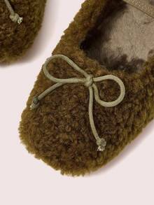 CUCCOO DOLLMOD Women's Casual Versatile Commuting Fuzzy Bow Decor Flats, Autumn/Winter For Christmas - Army Green - View 4