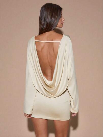 SHEIN BAE Vestido mini sexy de manga larga, cuello en pico y espalda descubierta, de color marrón/café sólido, suelto, adecuado para cóctel, cita romántica, reunión, evento formal, dama de honor, salida nocturna, Halloween, Navidad