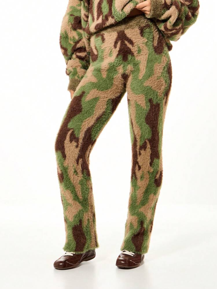 SUMWON WOMEN Camouflage Fleece Jogger Pants With Elastic Waistband