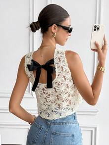 Serisse 女士圆领提花蝴蝶结装饰休闲百搭无袖衬衫 - 杏色 - 查看 5