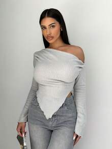 Shopreo Y2K Grunge Off Shoulder Asymmetrical Hem Tee