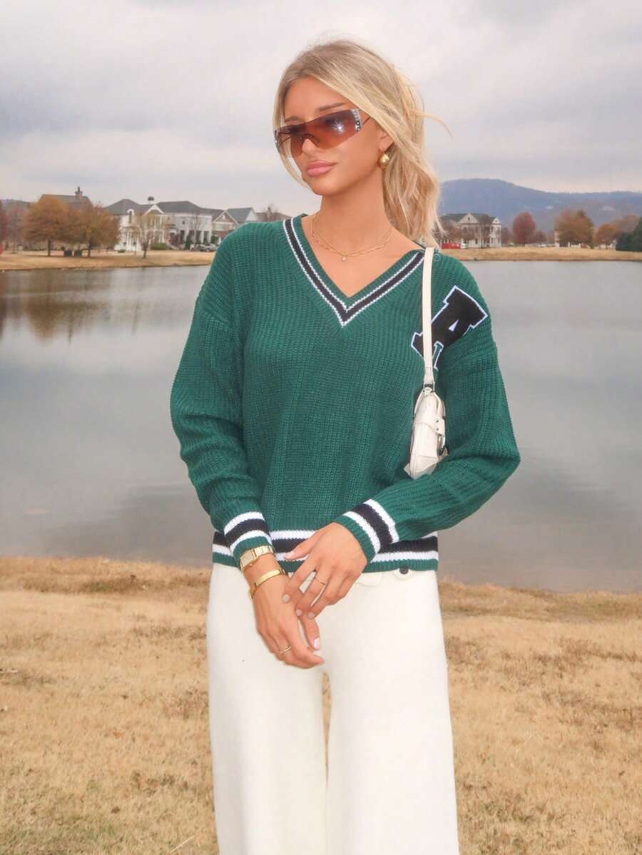 Sydney Algeri Pullover mit Buchstaben-Flicken und Streifenbesatz, Langarm-Oberteil - Dunkelgrün - Übersicht 1