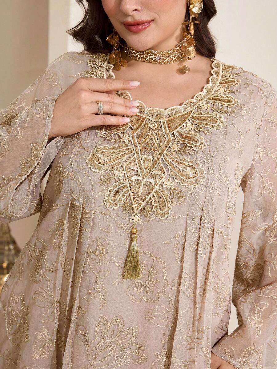 Al Najma 大码女式褶皱花卉流苏设计优雅休闲派对假日喇叭袖连衣裙 - 米色 - 查看 1