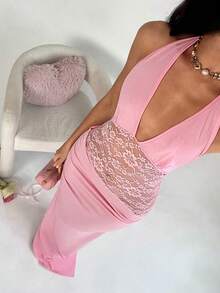 Flirla 一件粉色V领蕾丝碎花连衣裙，露背设计，松紧腰身，鱼尾裙摆，适合派对、婚礼、鸡尾酒会、夏季等场合。 - 粉色 - 查看 1