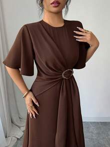 Elenzga 女士优雅休闲通勤度假下午茶派对纯色圆领交叉系带金属扣腰A字长袖喇叭袖口连衣裙，春/秋/冬 - 棕色 - 查看 7