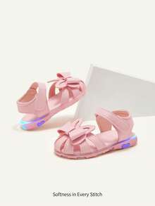 Cozy Pixies Giày sandal phát sáng họa tiết bướm hồng cho bé gái, đế mềm, đơn giản & dễ thương, đa năng, thích hợp để mang trong nhà & ngoài trời vào mùa hè - Hồng - Xem 2