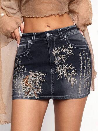 J-Fashion Y2K Retro Vintage Minirock mit niedriger Taille, im neuen chinesischen Stil mit Tiger-Kopf-Stickerei und Kontrastfarben für Frauen