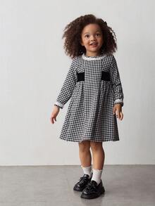 Maija Kids Vestido casual de manga larga con cuello redondo, bloque de color y lazo para niña joven con estampado de pata de gallo tejido - Blanco y Negro - Ver 4