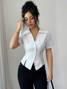 Elenzga 女士条纹衬衫领V领纽扣A字短袖衬衫，优雅法式复古街头风，适合休闲、办公、旅行、春夏等多种场合。 - 黑與白 - 查看 4