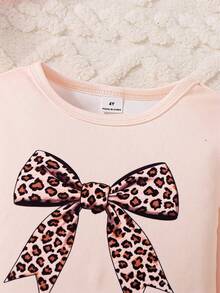 SHEIN Playful Pals 3件套女童优雅甜美元素长袖紧身打底裤套装，粉白+浅杏色底+蝴蝶结，豹纹印花，舒适可爱公主风睡衣套装 - 彩色 - 查看 6