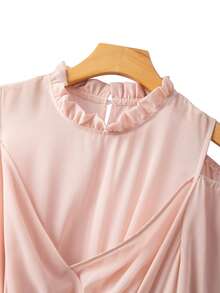 GlowEve CURVE Plus Size Elegant Commuter Solid Color Off-Shoulder Lantern Sleeve Dress - Pink - View 5