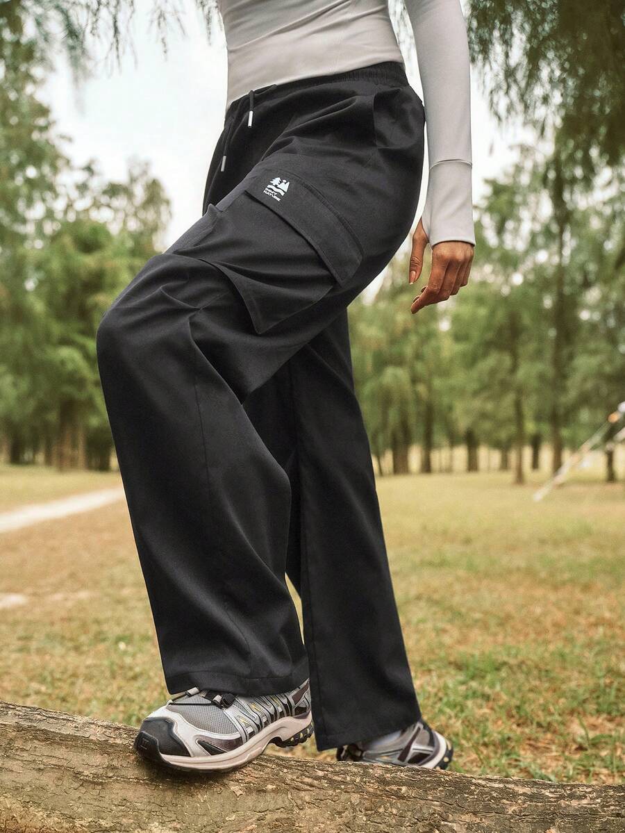 In My Nature 女士户外运动休闲印花口袋徒步裤 - 黑色 - 查看 1