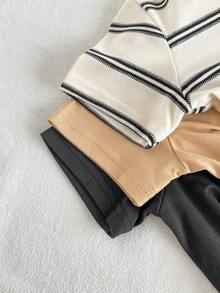 SHEIN Vintaside Kids Bộ 3 áo thun tay ngắn phong cách tối giản màu trơn cho bé trai, đen, trắng, xám carbon, thời trang và đa năng, thích hợp cho các hoạt động vui chơi ngoài trời, giải trí tại nhà, thể thao và thể hình, tiệc tùng, v.v. - Nhiều màu - Xem 7