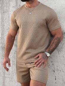 Manfinity CasualCool Men's Comfortable Geometric Jacquard Fabric Short Sleeve Crew Neck T-Shirt And Elastic Waist Drawstring Shorts Set, Suitable For Men's Casual, Holiday, Party, Daily Office, Minimalist Business, Style T-Shirt Set, Great For Self-Wear Or Gift To Friends - Khaki - View 7