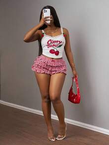 Slaydiva 2025 新款夏季性感可爱樱桃字母印花蕾丝吊带背心和红色格子荷叶边短裤，两件套，适合音乐节和购物