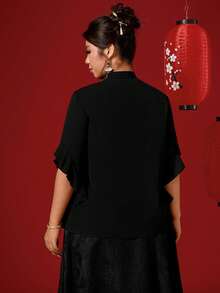 Elenzga 女士加大码黑色常规长度半袖衬衫，饰有中国式盘扣 - 黑色 - 查看 2