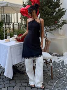 Muchica 女士黑色缎面蕾丝边吊带连衣裙