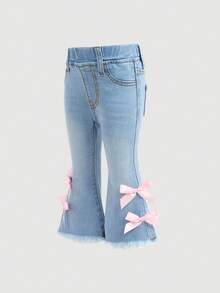 SHEIN Quần ống loe ôm sát bằng vải denim xanh dương, điểm nhấn nơ hồng dễ thương cho bé gái, thích hợp cho mùa xuân, hè, phong cách thường ngày và thời trang đi nghỉ mát, thời trang đường phố, kiểu dáng thập niên 2000, chất liệu denim mềm mại và thoải mái, quần ống loe đi nghỉ mát. - Màu xanh lam - Xem 5