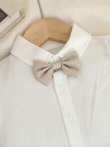 Souflis Souflis 2 pezzi Set di abbigliamento elegante da gentiluomo per bambini piccoli, inclusa camicia bianca a maniche corte con colletto e papillon, e pantaloncini casual con vita elastica e bretelle, alla moda ed elegante, adatto per feste di compleanno, cerimonie, spettacoli, matrimoni, festa di nascità e altre occasioni formali, per l'estate - Multicolore - Visualizzare 5