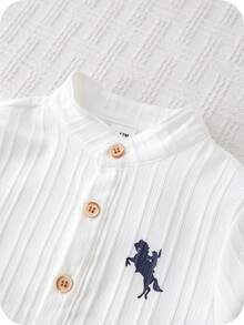 SHEIN 2pcs Baby Boy/Girl Blue White Stripe Summer Cute Family Matching Mandarin Collar White Shirt And Pants Set,Christening Outfit For Birthday Party - Multicolor - View 4