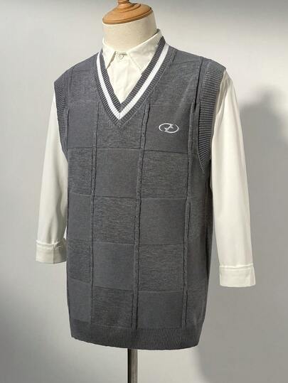 Manfinity Campus Court Men's Casual Striped Trim V-Neck Knitted Sweater Vest, Autumn