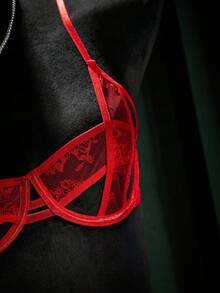 SpicyHot 2件套女士红色镂空蕾丝内衣套装 - 紅色 - 查看 3