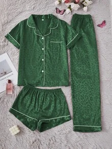 Màu xanh lá cây đậm