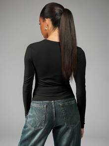 MISSGUIDED Camiseta de cuello redondo de manga larga, ajustada, prenda básica y esencial para capas, uso casual y diario - Negro - Ver 2