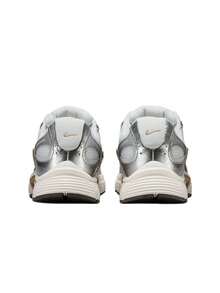 Nike V5 Runner Shoes Beige / Metallic Pewter / Photon Dust / Sail HJ5228 - White - View 3