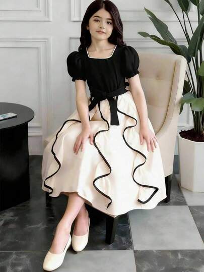 女童针织连衣裙，春夏短袖泡泡袖手工串珠喇叭裙摆，小方领，百搭休闲/工作连衣裙，配腰带