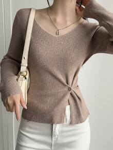 DAZY 女士V领收腰修身优雅宽松针织毛衣 - 杏色 - 查看 1