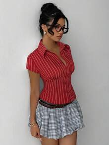 Aloruh 女士红色条纹优雅翻领短袖收腰衬衫，通勤、日常穿着皆宜，春夏皆宜 - 紅色 - 查看 2