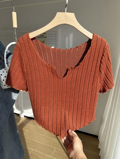 Comfortcana Camiseta crop ribete en forma de lechuga bajo hanky