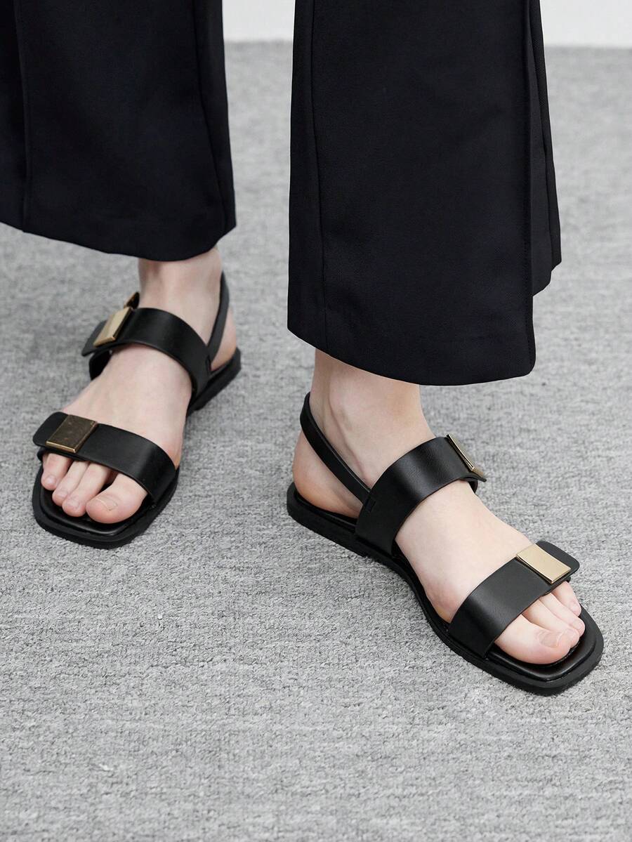 CUCCOO BIZCHIC Women's Fashionable Minimalist Gold Decor Backstrap Flat Sandals, Versatile For Summer - Black - View 1