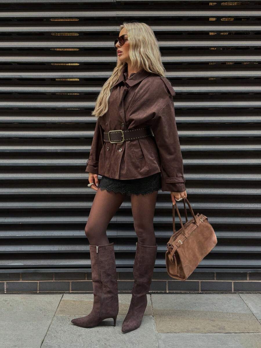 MISSGUIDED تنورة قصيرة مطابقة مع تفاصيل حاشية الدانتيل الرقيقة للنساء بأسلوب كاجوال أنيق - الأسود - مشاهدة 1