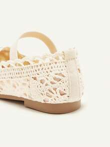 Cozy Pixies 1 Paar vielseitige Cut Out-Design Kirsche Mädchen/Kleinkind weiße Landhaus Prinzessin Ballerinas, geeignet für alle Jahreszeiten - cremefarben - Übersicht 4