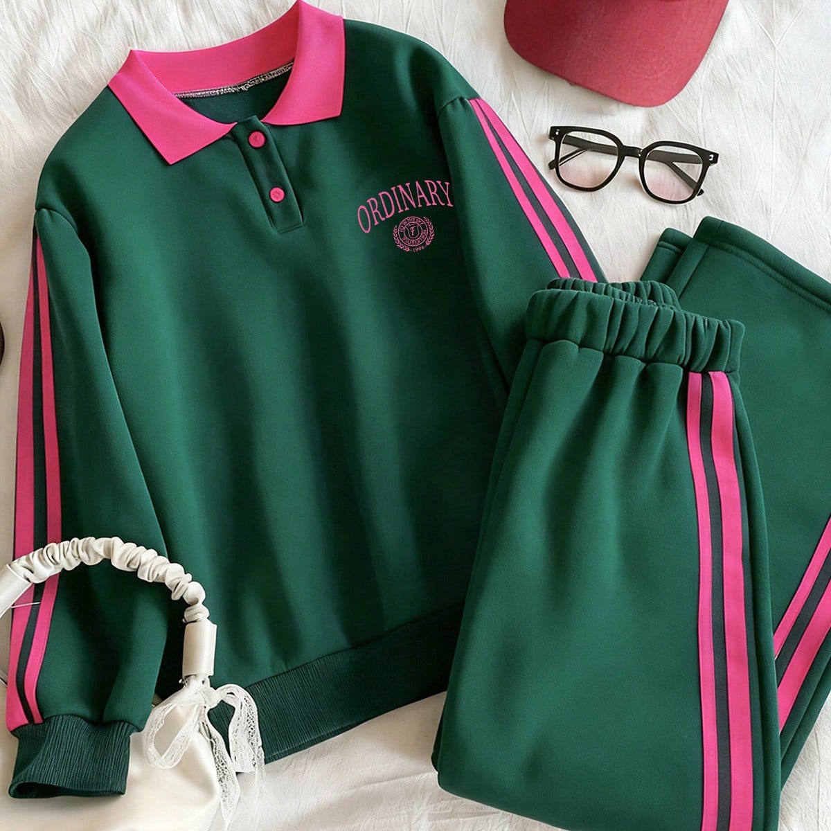 Set de 2 piezas de sudadera casual y sencilla con cuello polo para niñas, con cinta tejida blanca en las mangas y los lados del pantalón, decoració