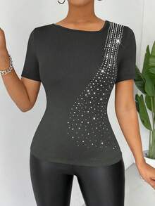 Chiquease Camiseta de moda de manga corta con cuello asimétrico y ajustada para mujer (con adornos de rhinestone) - Gris Oscuro - Ver 7