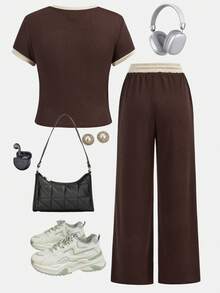 SHEIN Girlism 少女春夏时尚罗纹棕白撞色休闲修身基础款T恤搭配撞色腰带宽松口袋裤套装，休闲运动街头风。适合大学运动、返校、足球、户外等场合，舒适百搭。 - 棕色 - 查看 2