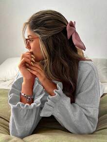 EURMUSE Oversized Soft-Touch Knit Sweater With Ruffled Cuff Sleeves And Crew Neck In Vibrant Pinky - Grey - View 3